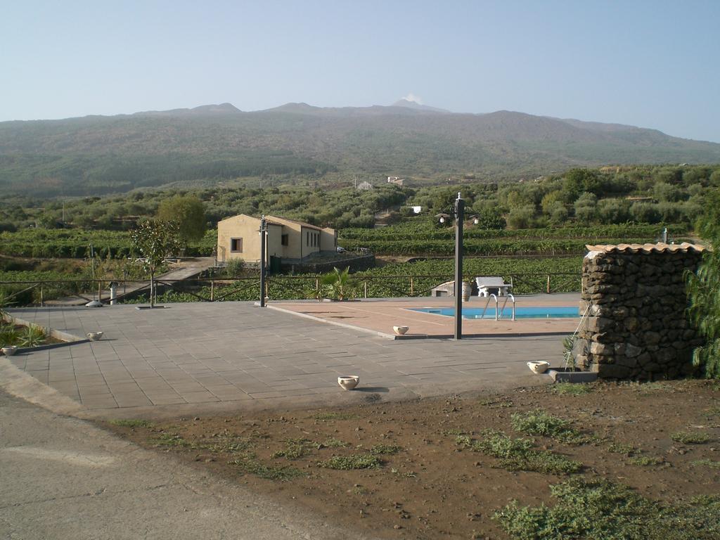 Etna Wine Azienda Agrituristica Passopisciaro ภายนอก รูปภาพ