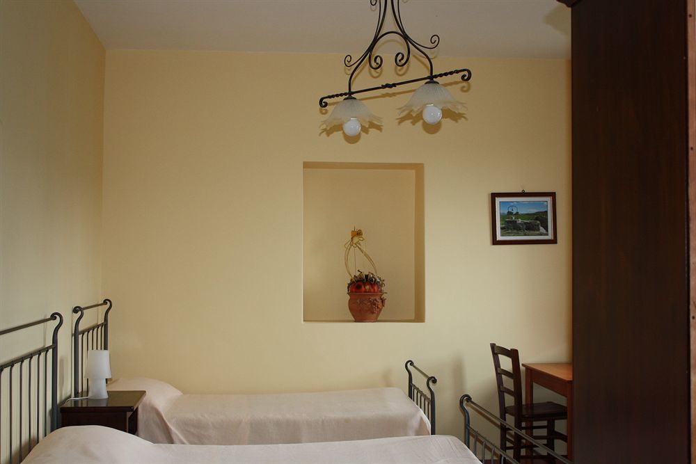 Etna Wine Azienda Agrituristica Passopisciaro ภายนอก รูปภาพ